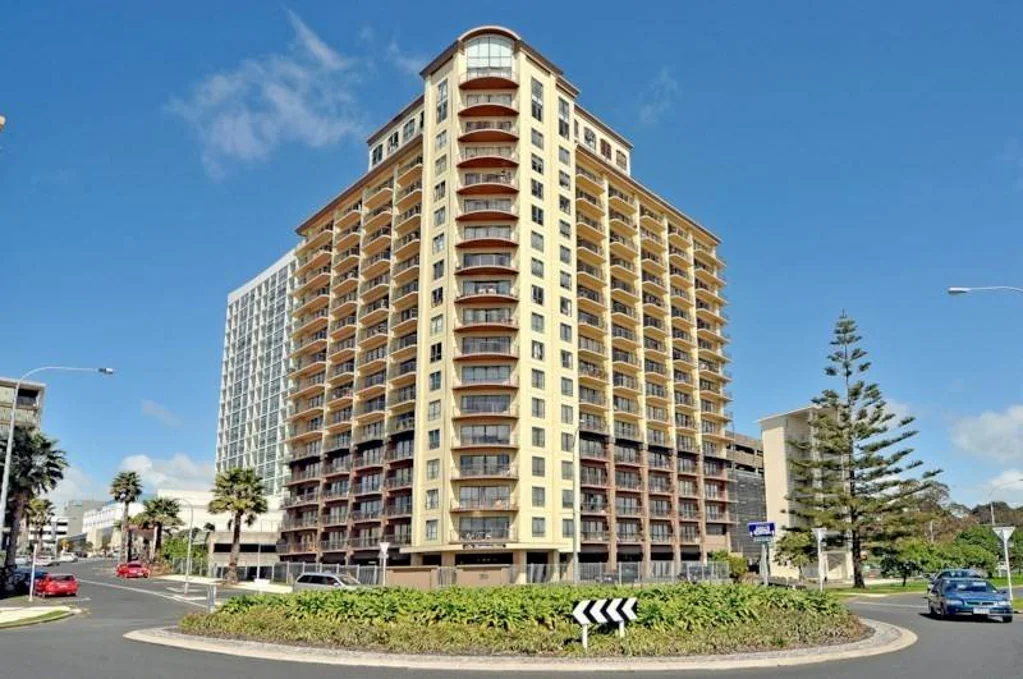 Stunning One-Bedroom Apartment in the Heart of...
