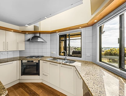 9 St Clair Place, Browns Bay, North Shore City, Auckland, 6房, 3浴, 独立屋
