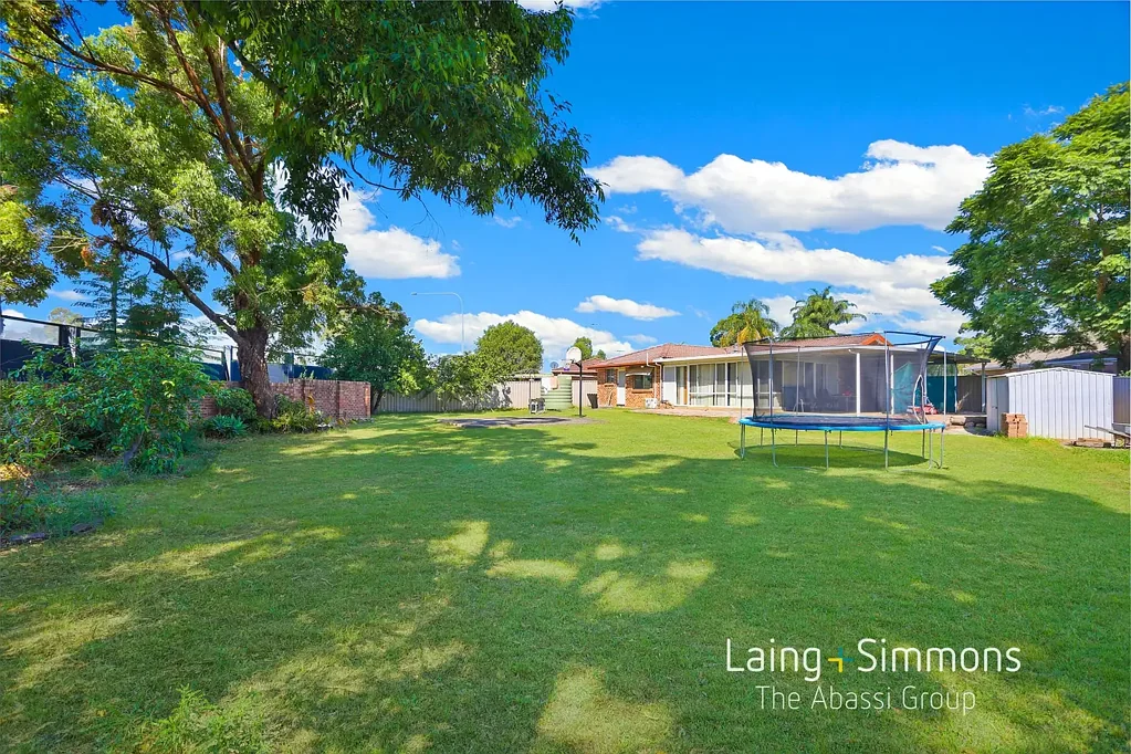 Claremont Meadows 4બેડરૂમ Rare Cul-de-Sac Find on a Huge 1,245sqm Block