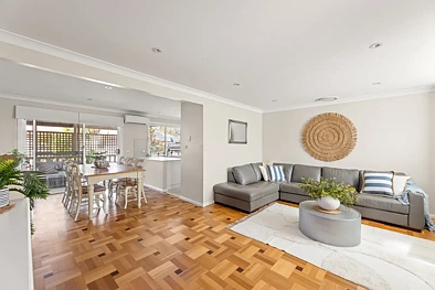 Menai 3 Slaapkamer Stylish Townhouse Living with Resort-Style Amenities