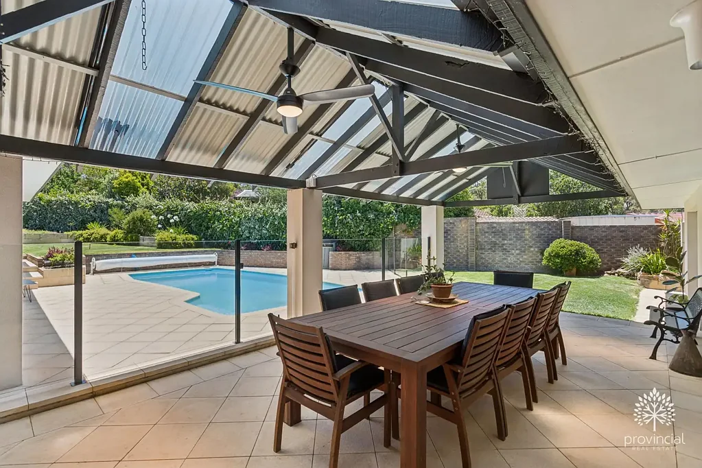33 Shield Road, Lesmurdie, WA 6076
