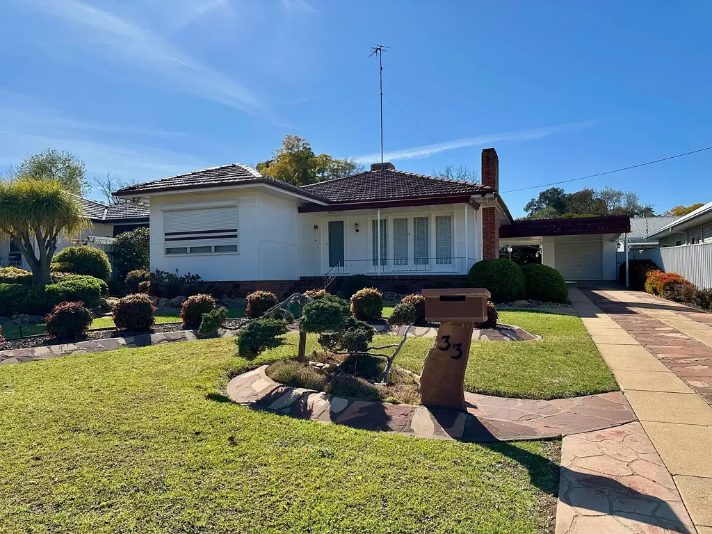 NORTH GRIFFITH LOCATION