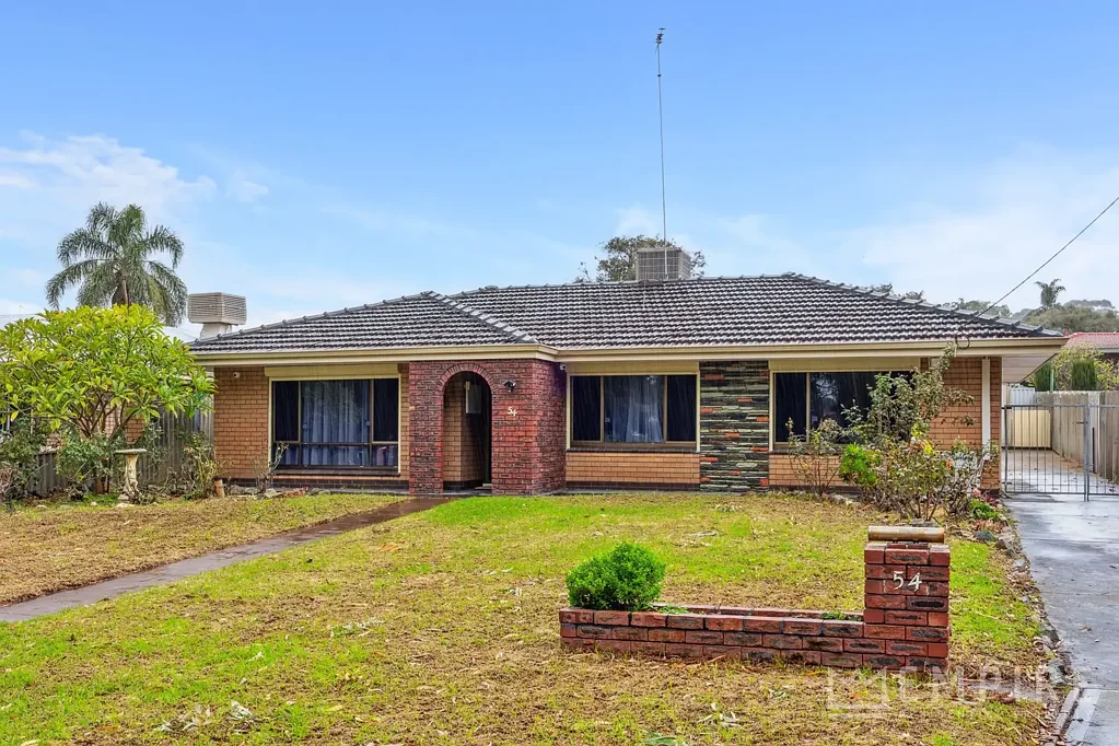 54 Sussex Street, Spearwood, WA 6163