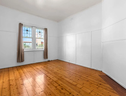 68 Railway Parade, Dandenong, VIC 3175, 3房, 2浴, House