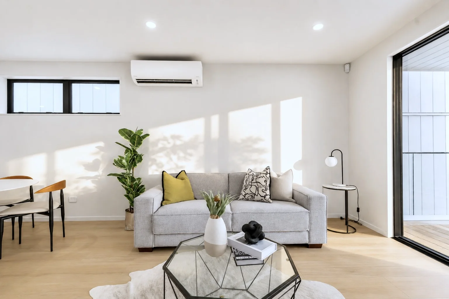 Browns Bay 3कमरा Unique Design by Shanahan Architects