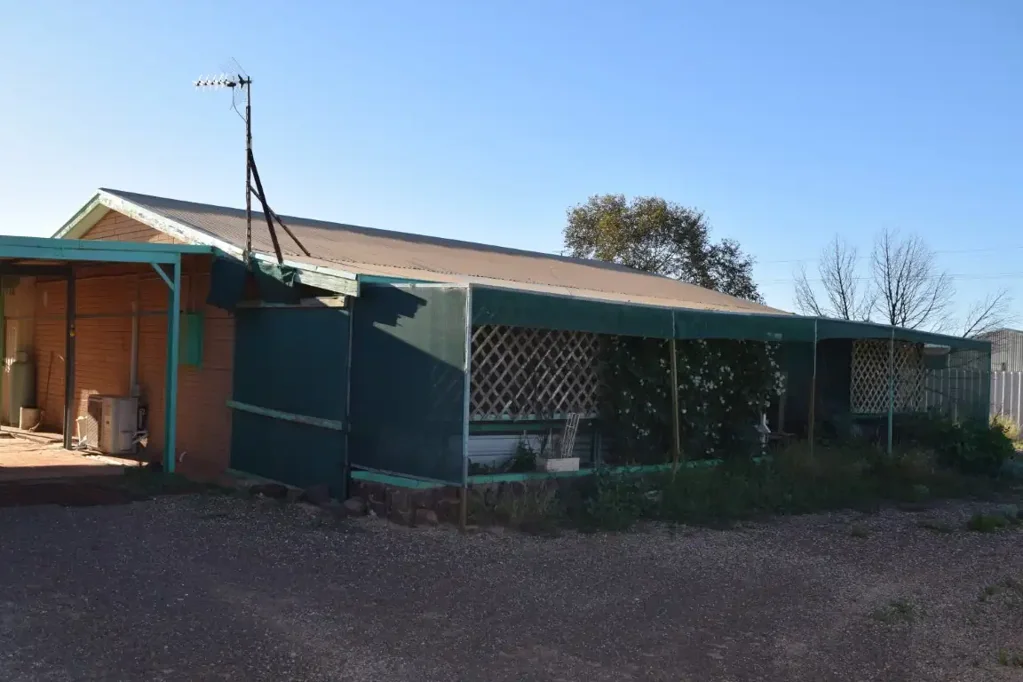 Coober Pedy 2Kwarto Two-bedroom above ground house with shed and a double carport