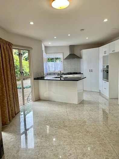 Sandringham- Master room