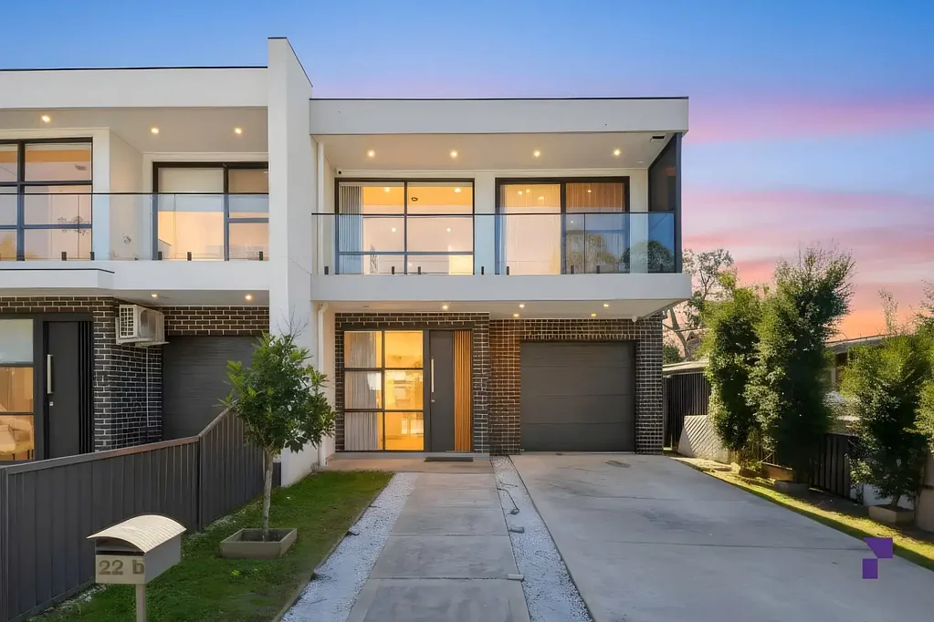 Liverpool 5 Slaapkamer Contemporary near new residence designed for flawless family living/entertaining