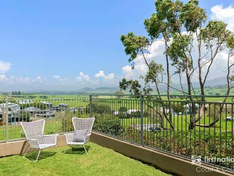Gerringong 3 Bedroom Modern Home with Mountain Views