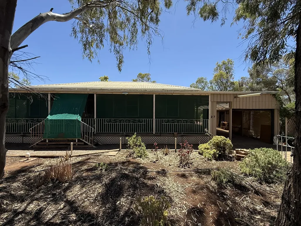 27 Mchugh St, Quorn, SA 5433