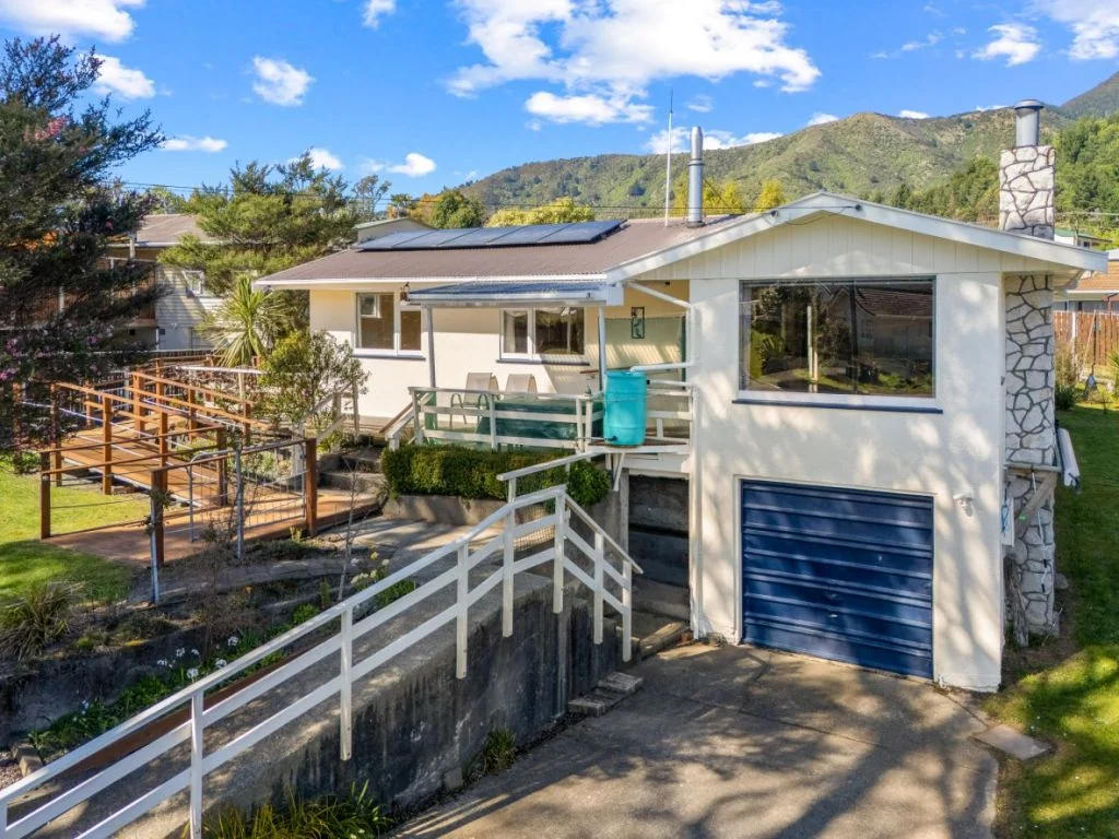 83 Hampden Street, Picton, Marlborough