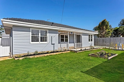Capel Sound 3 Slaapkamer Coastal Charm, Contemporary Comfort & an Unbeatable Beachside Lifestyle