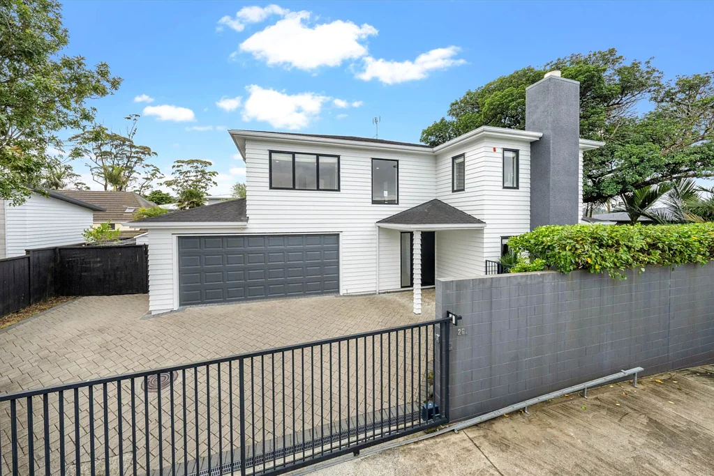 Epsom 5房 500m²永久产权地块，景观庭院+泳池，优质学区，时尚、精致、便利兼得！ Stylish, Sophisticated & Exceptionally Convenient