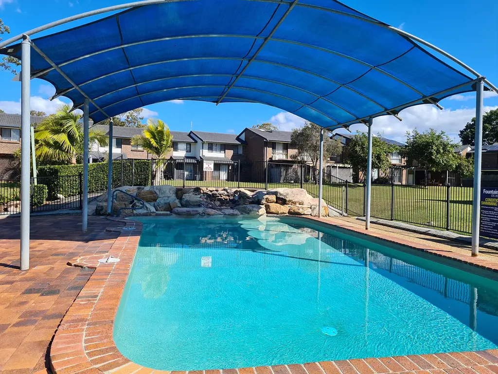 Light and modern townhouse in the center of Nerang