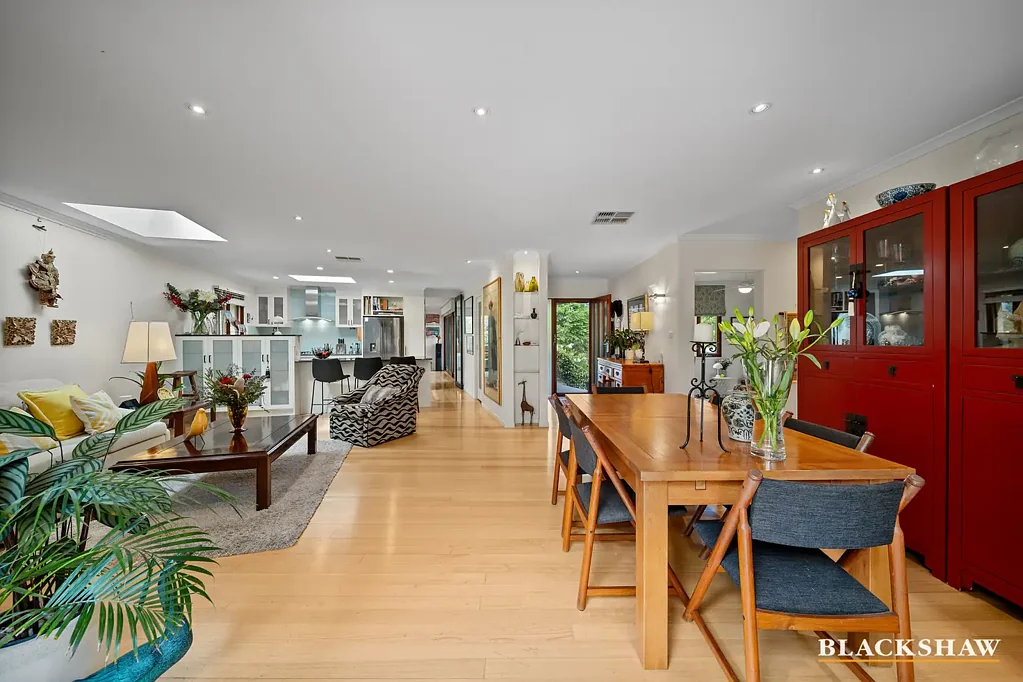 25 Birdwood Street, Hughes, ACT 2605