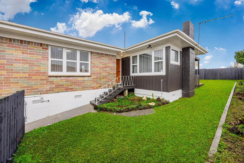2/28 Mckean Avenue, Manurewa, Manukau City, Auckland