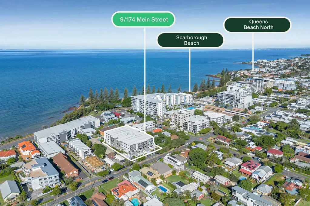 Scarborough 3房  Stunning Ground Level Apartment!