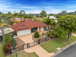 8 Faye Avenue, Scarness