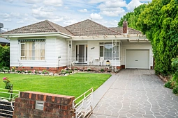 368 Wantigong Street, North Albury