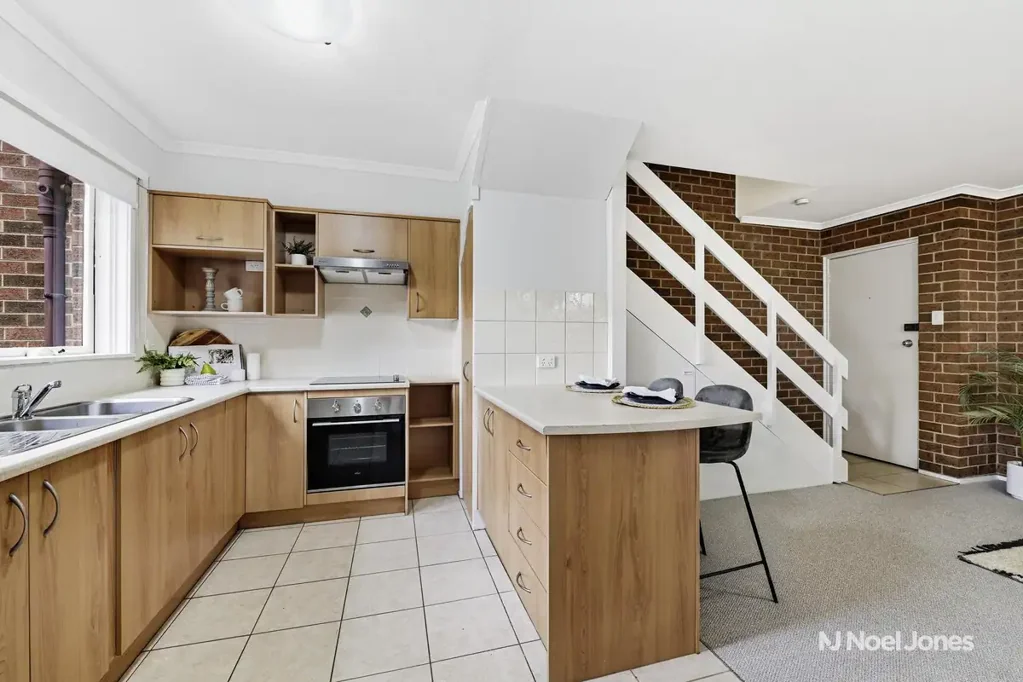 Ringwood 2房 触手可及的便利 Convenience On Your Doorstep