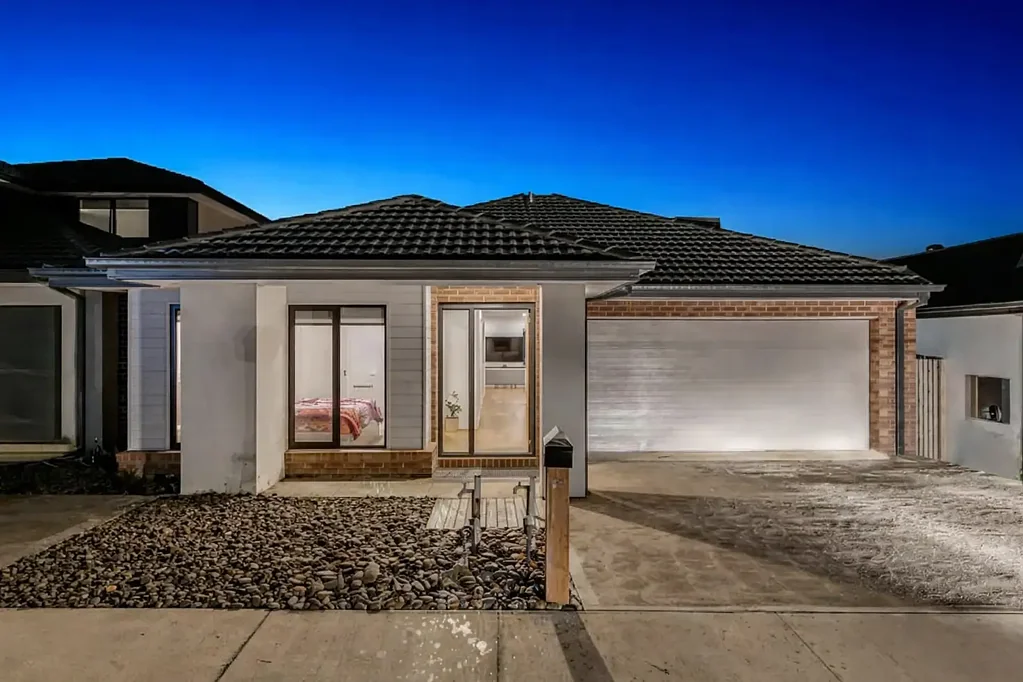 15 Vasse Circuit, Mount Duneed, VIC 3217