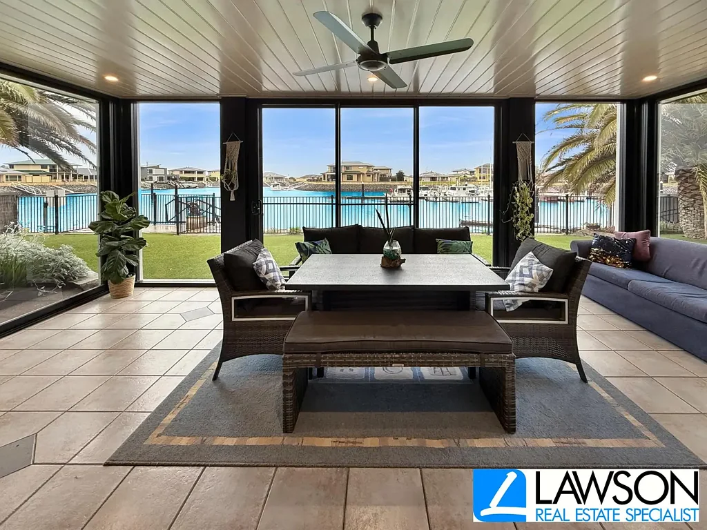 Tumby Bay 4房  Rare Gem - Pristine Marina Living