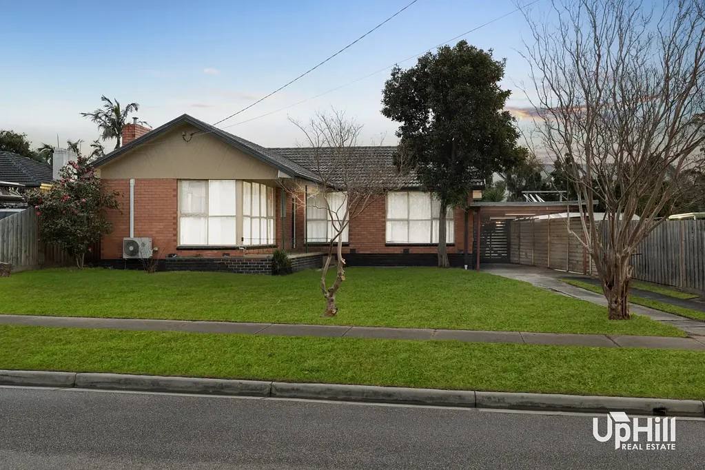 Hampton Park 3Phòng ngủ UNBEATABLE LOCATION - Endless Potential!
Renovate, Rebuild, or Subdivide (STCA)