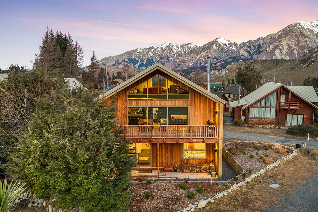 Castle Hill 3ਬੈੱਡਰੂਮ Your Alpine Retreat!