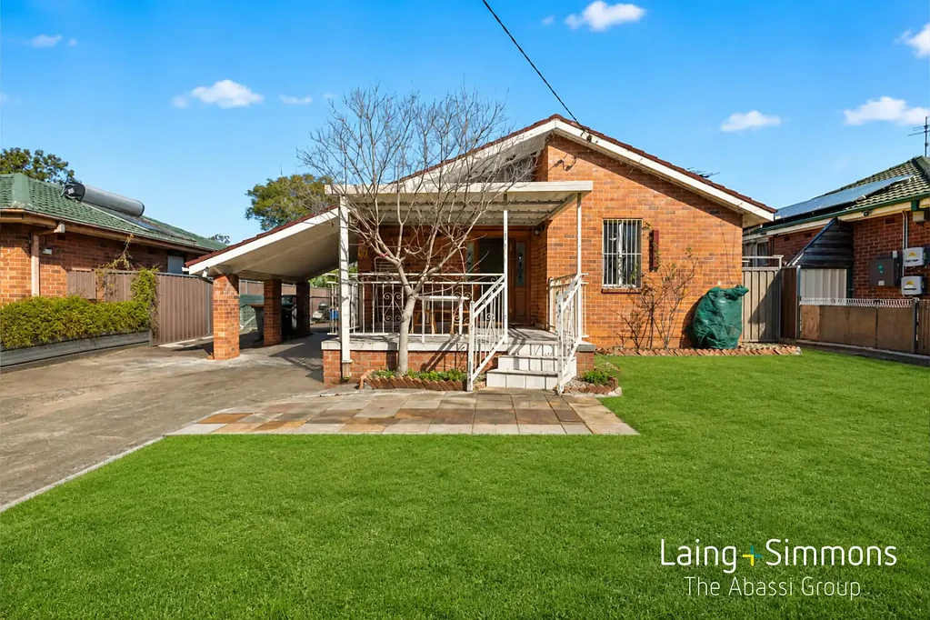 Lethbridge Park 3 Bedroom Quiet Street, Great Location and Ready to Call Home