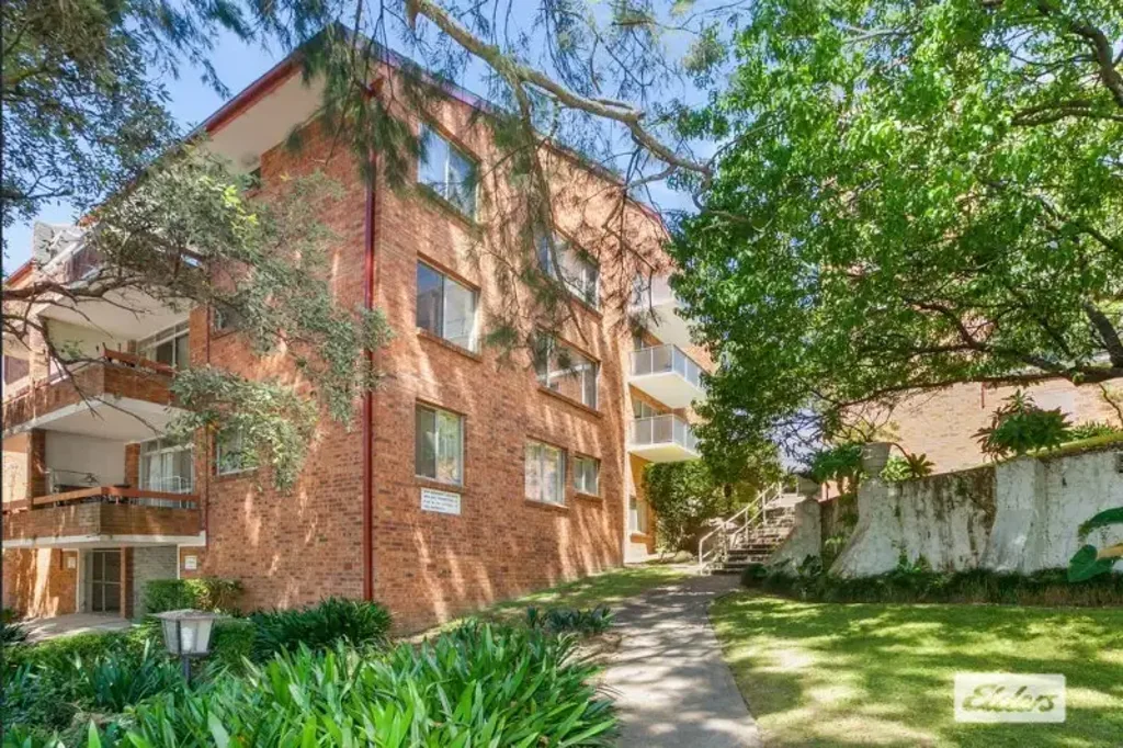 Comfortable and spacious two-bedroom unit with two Air – Conditioning