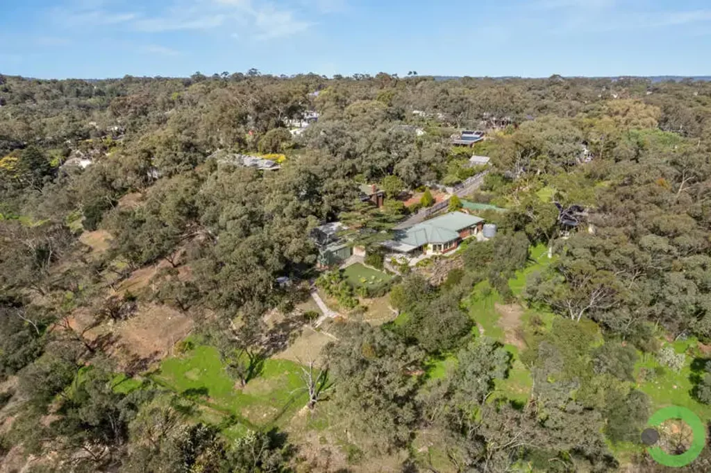 Eden Hills 4房  Imagine Living Here - A Secluded Sanctuary with Panoramic Views!