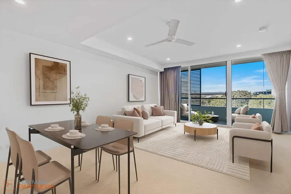 Reid 1ห้องนอน Elevated City Living with Panoramic Lake Views