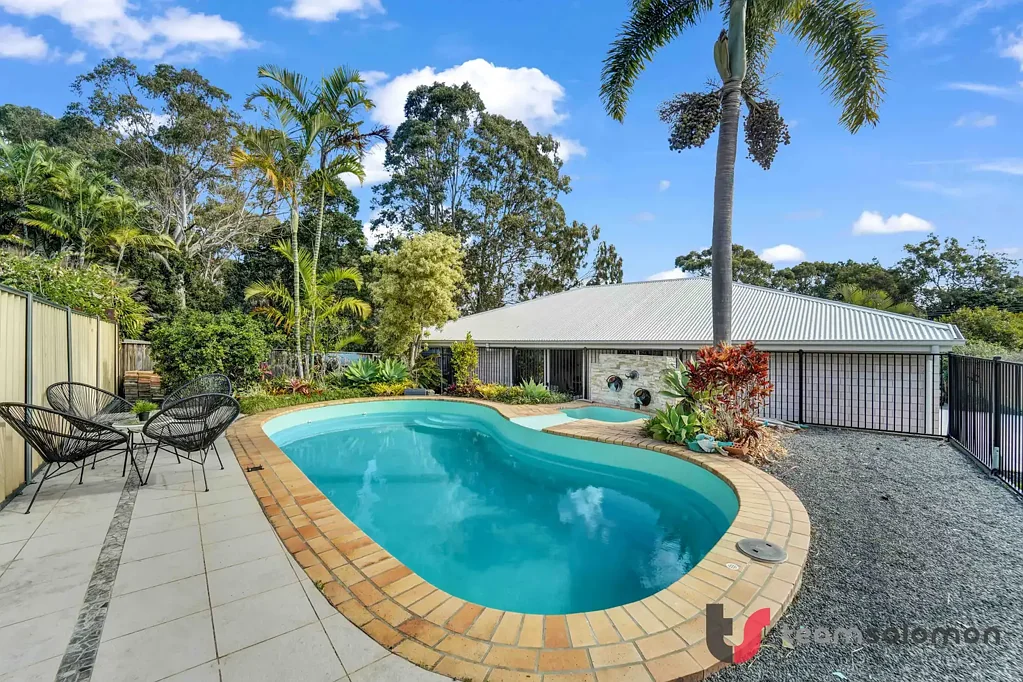Capalaba 4 Bedroom POSITION PERFECT WITH POOL!