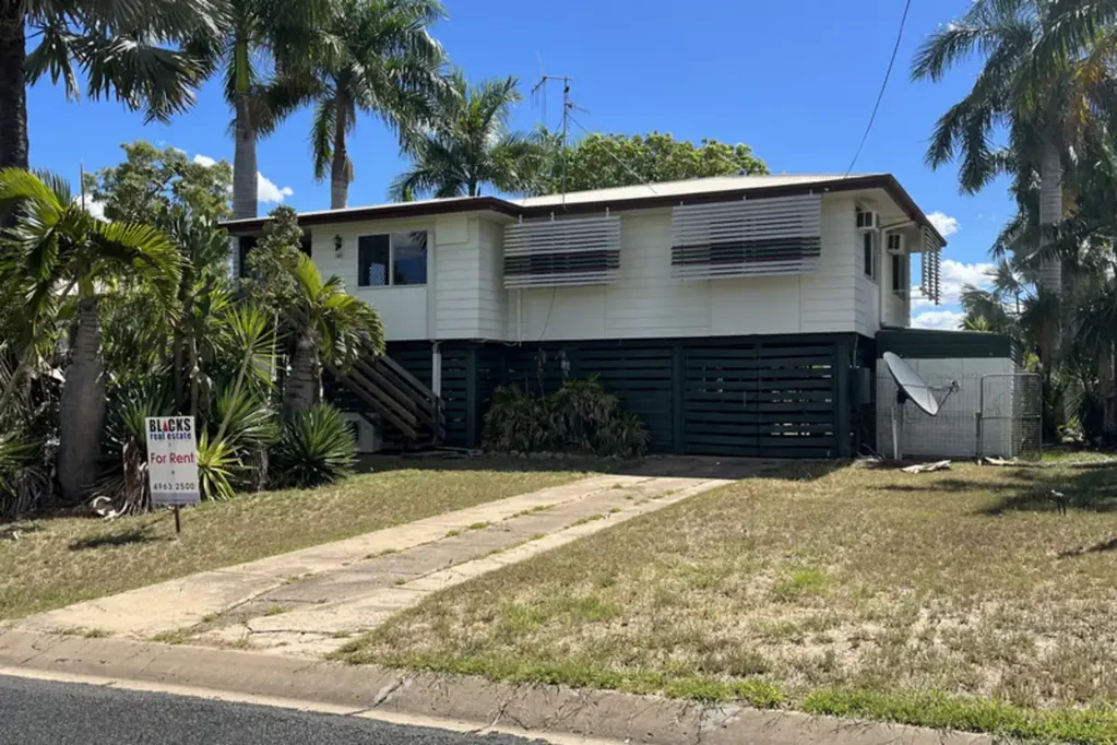 14 Brock Crescent, Dysart, QLD 4745