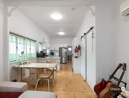 27 & 27A Burke Street, Coorparoo, Brisbane - Eastern Region, 4 कमरे, 2 बाथरूम, House