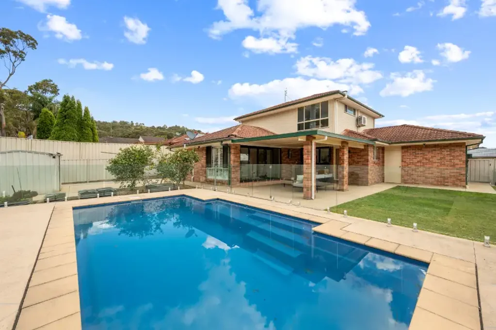 24 Dalmeny Drive, Macquarie Hills, NSW 2285