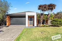 3 Strickland Court, Pakenham