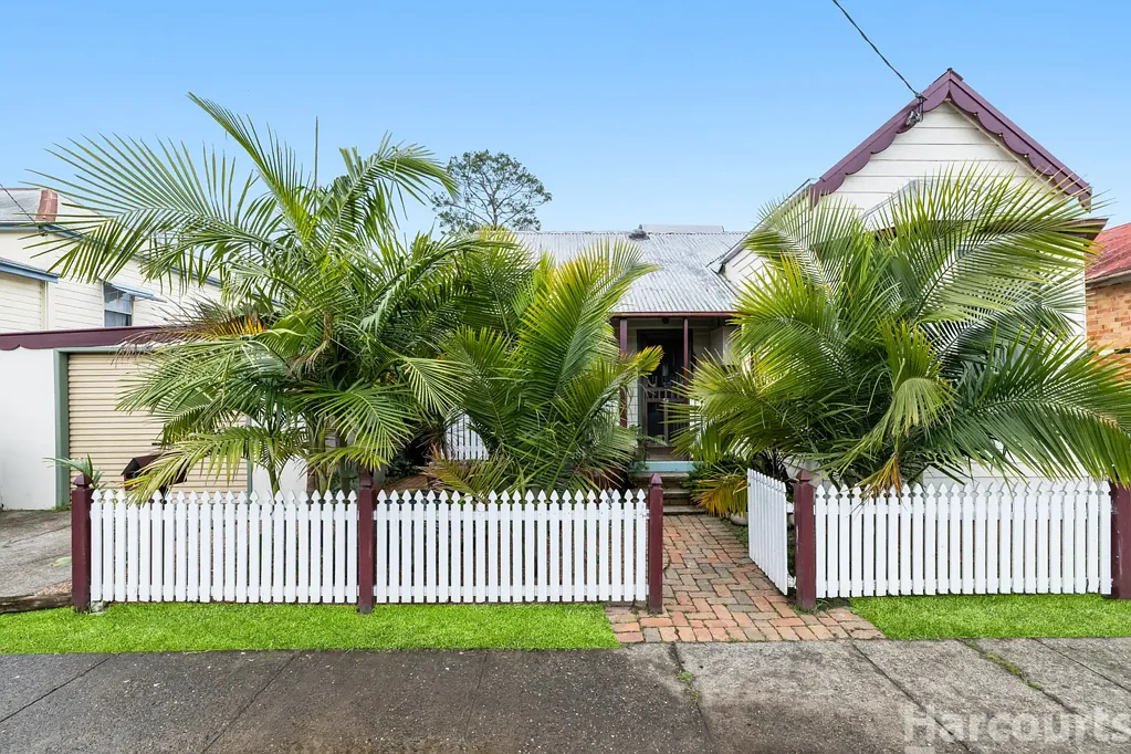 Smithtown 3 Bedroom Charming Federation Home In The Heart Of Smithtown