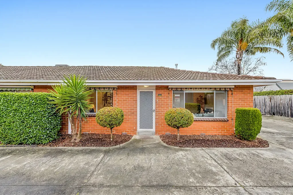 Bentleigh East 2 Bedroom ADDORABLE & AFFORDABLE!
