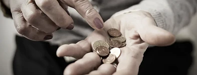 养老金被扣还学生贷款？七旬老人陷入“吃饭还是还债”的两难