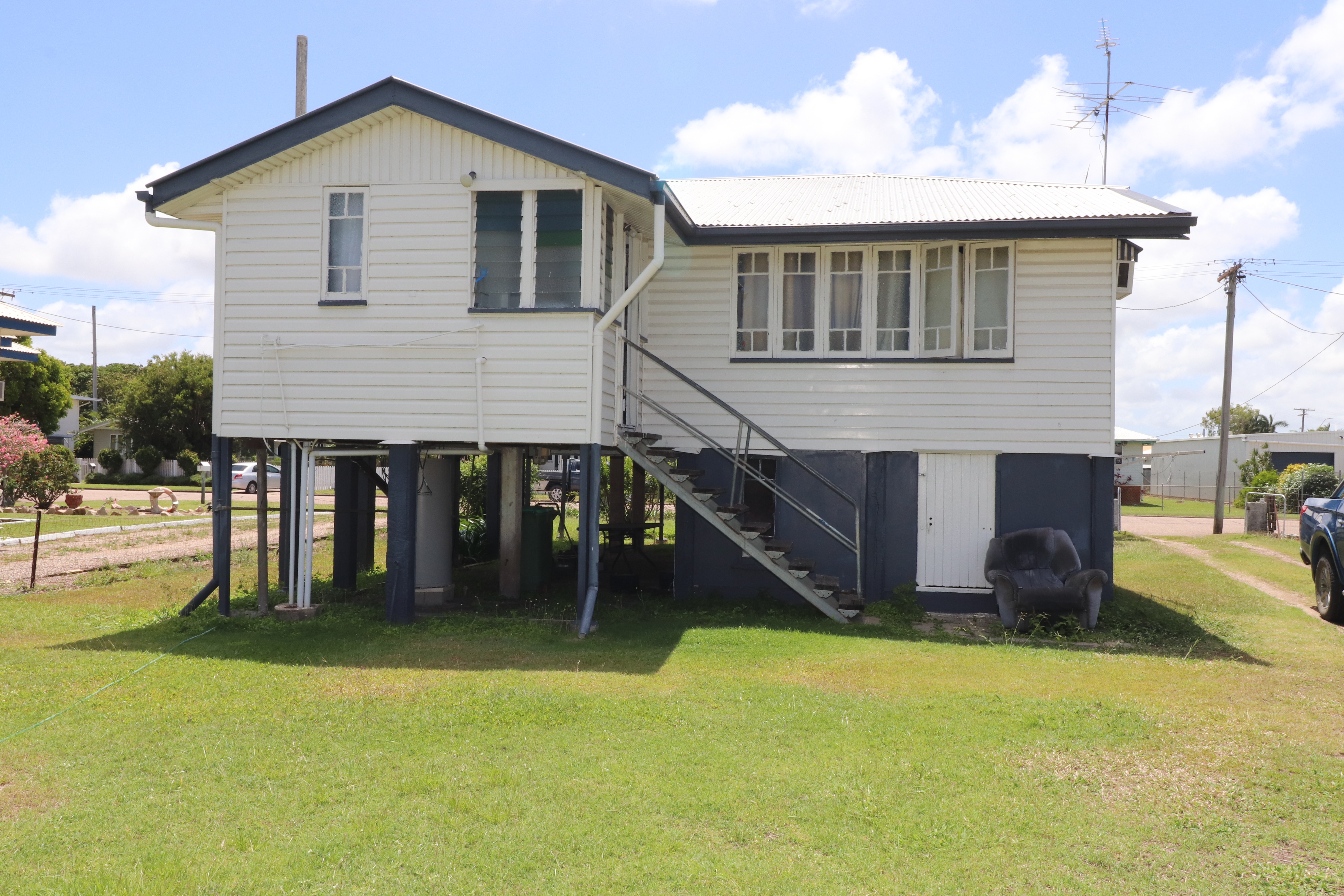 44 HOEY ST, AYR QLD 4807, 0 कमरे, 0 बाथरूम, House