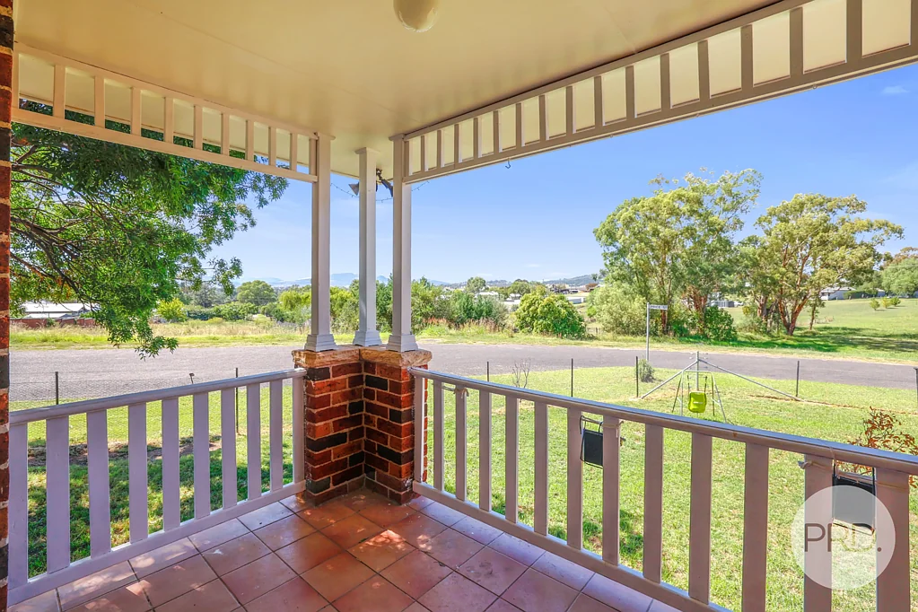 Quirindi 4部屋 Great size family home!