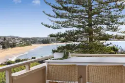 4/12 Terrigal Esplanade, Terrigal