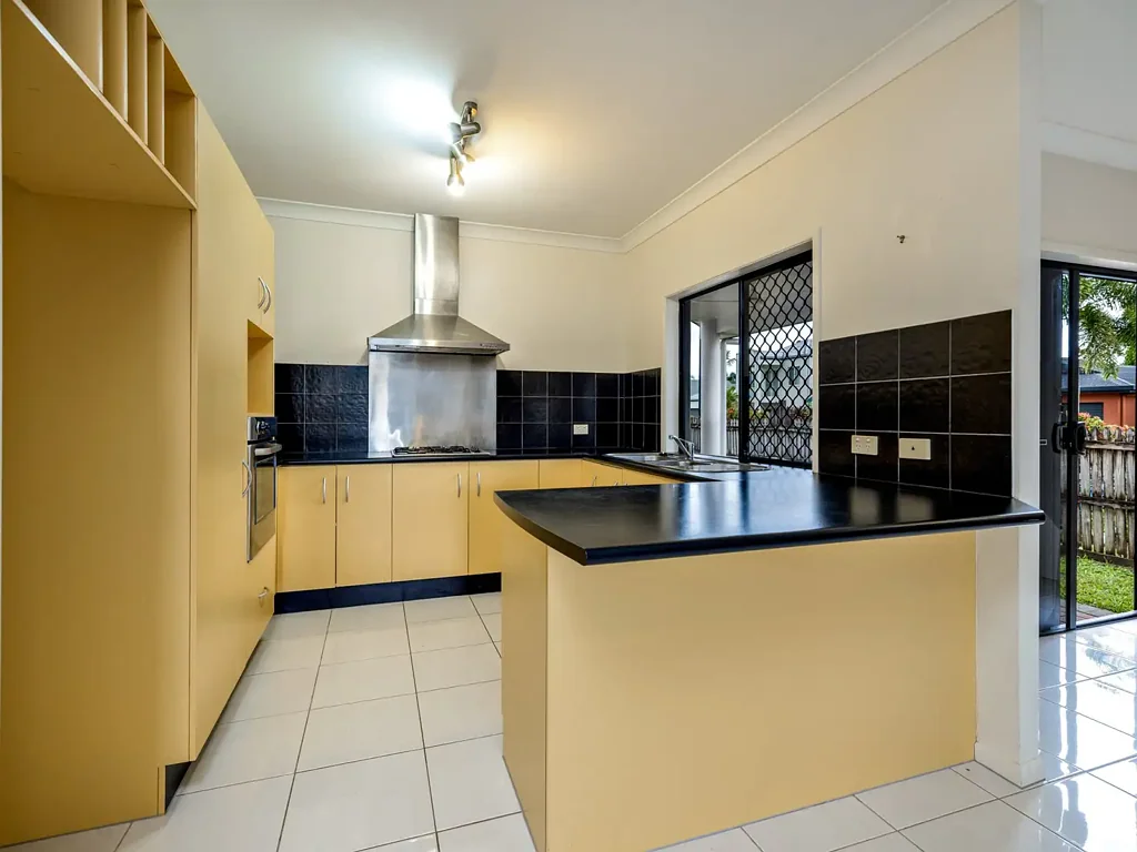 1 Ellis Close, Kewarra Beach, QLD 4879