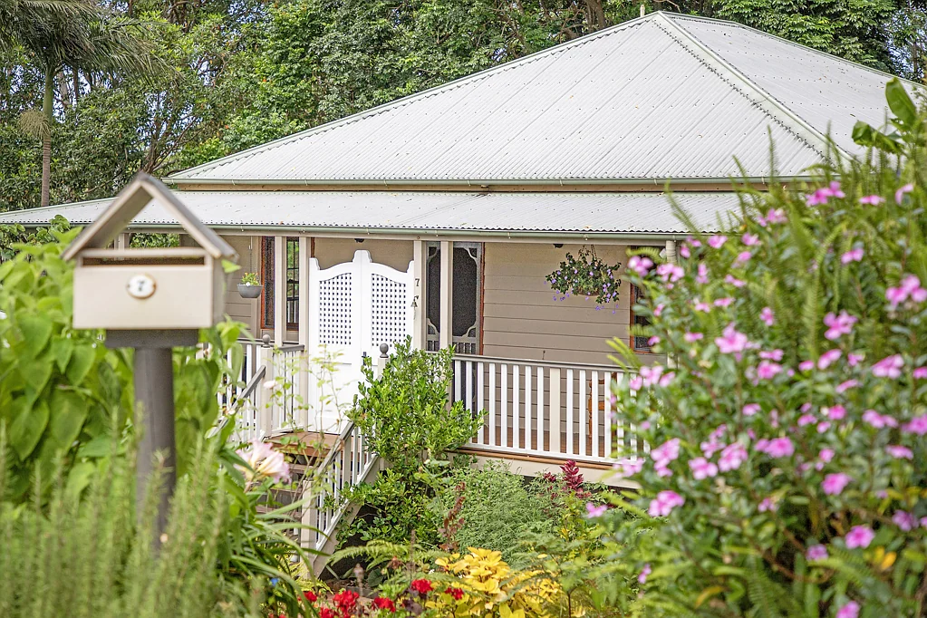 Tamborine Mountain 3침실 Charming Queenslander with views, dual living option and close to town - Perfect!