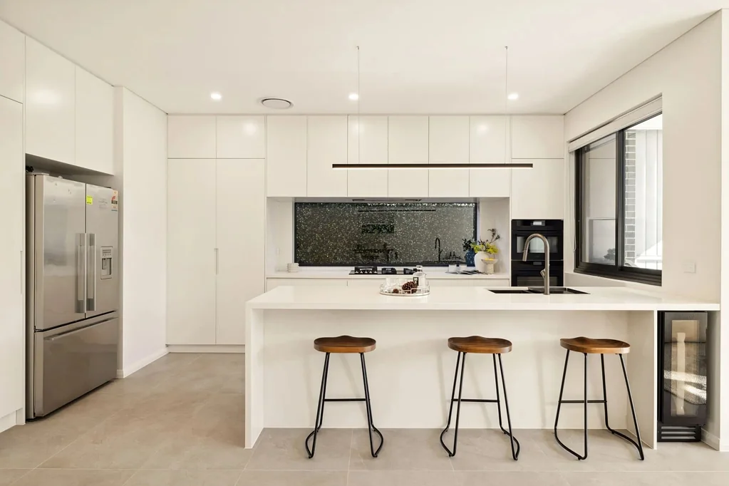 Strathfield 5غرفة نوم Contemporary Elegance Meets Effortless Family Living