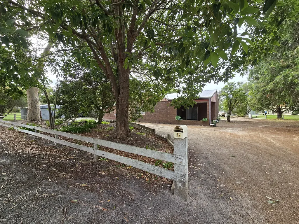 Mount Barker 3બેડરૂમ INVESTMENT OPPORTUNITY ON 1.38HA