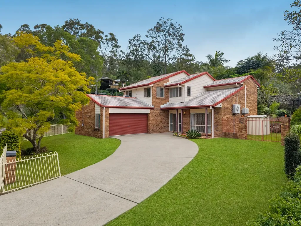 Ferny Grove 4 Bedroom PEACEFUL CUL-DE-SAC LIVING WITH EXCEPTIONAL SPACE
