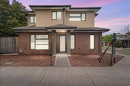 67 Kingsford Drive, Point Cook