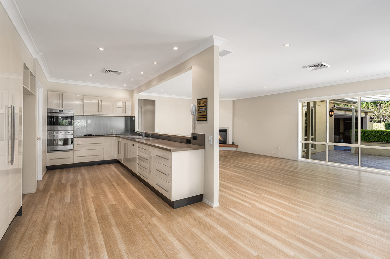 64A SUNNINGHILL AV, BURRADOO NSW 2576, 0 غرف, 0 حمامات, House